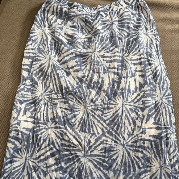 Alyx Blue and White Patterned A-Line Skirt - Picture 4 of 4